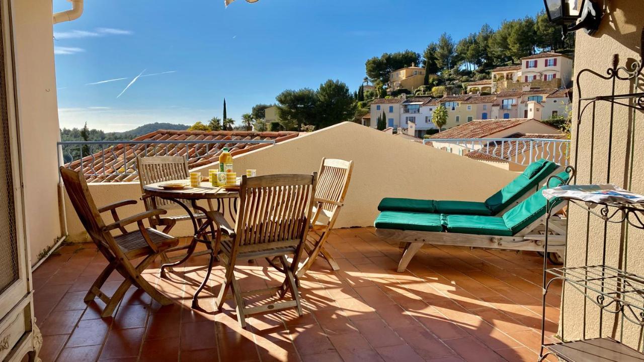 Hameau Des Amandiers-Vue Mer & Golf Saint-Cyr-sur-Mer Exterior photo