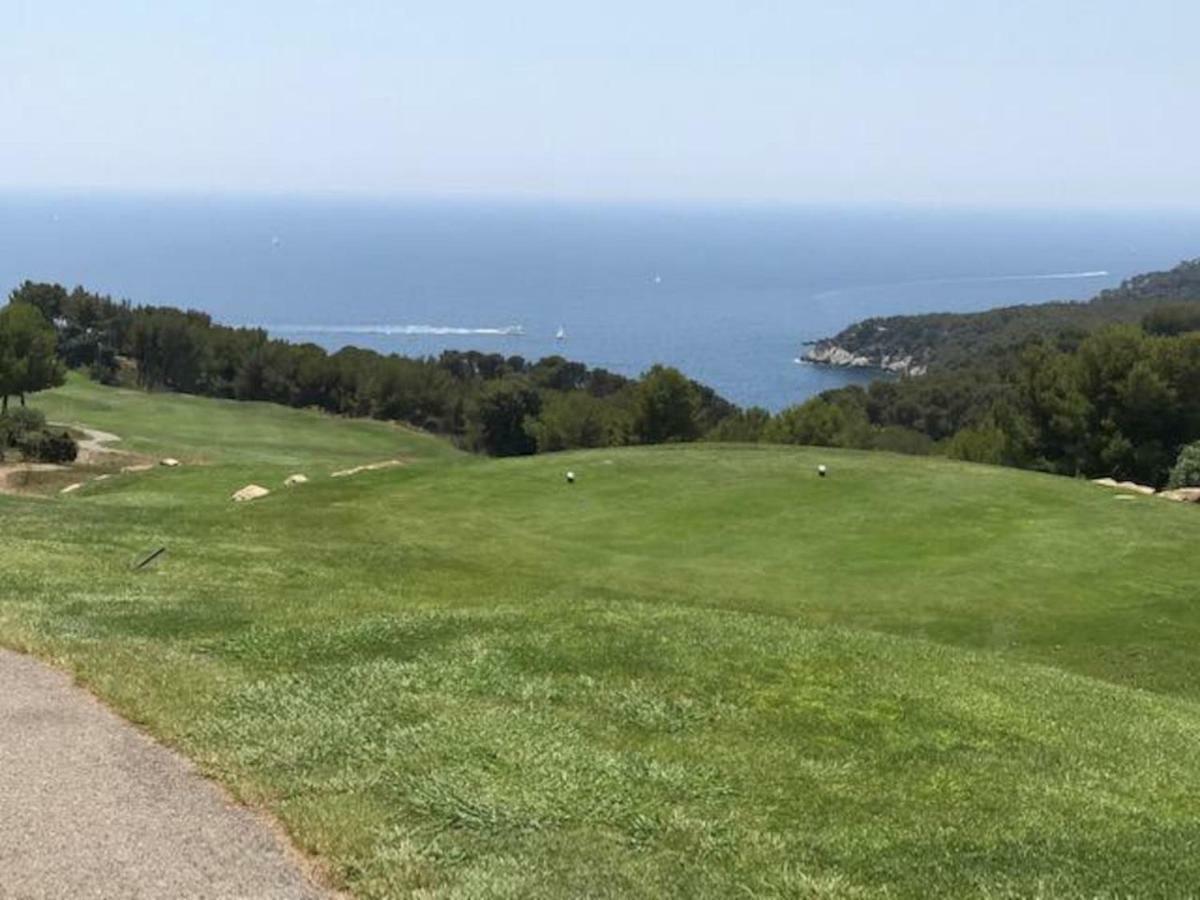 Hameau Des Amandiers-Vue Mer & Golf Saint-Cyr-sur-Mer Exterior photo